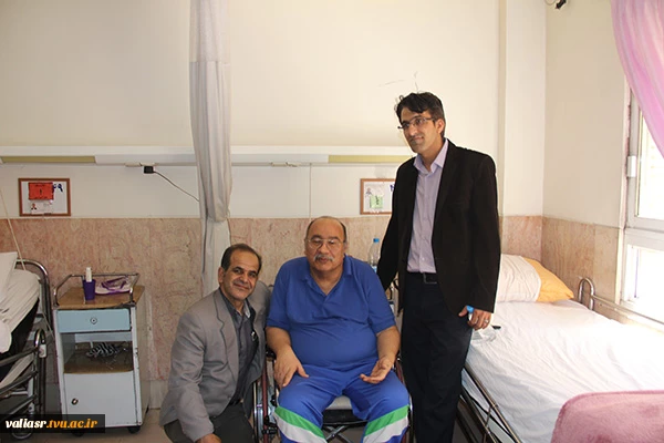 بازدید دانشجویان رشته کامپیوتر از آسایشگاه خیریه کهریزک 17