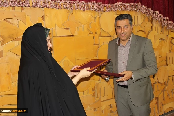 عقد تفاهم نامه فی مابین شهرداری منطقه 15 تهران بزرگ و دانشکده فنی و حرفه ای دختران تهران ولی عصر(عج) 9