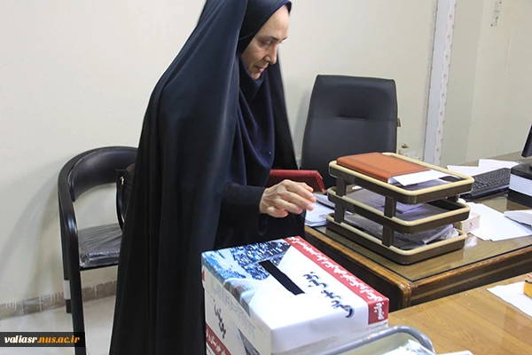 دانشکده ولی عصر(عج) در پویش مهربانی  اقدام به جمع آوری کمک های دانشگاهیان به هموطنان سیل زده نمود. 7