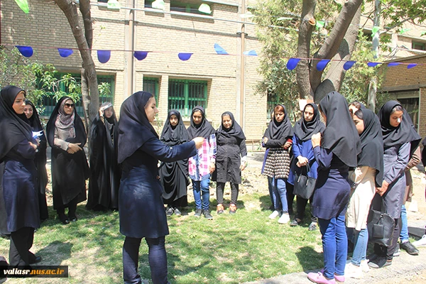 آموزش کاشت گیاه در قالب ورک شاپ در محل مزرعه دانشجویی ( طرح مدد) 5