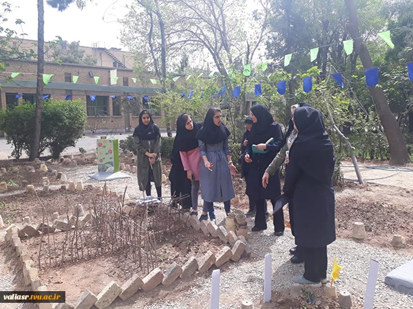 دومین جلسه ورکشاپ آموزشی توسط کارشناسان فضای سبز شهرداری 5