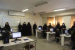 همزمان با شروع کلاسهای حضوری ازاساتید ودانشجویان با اهدای گل استقبال شد. 6