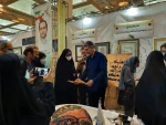 بازدید سرپرست دانشکده از نمایشگاه بین الملی 5