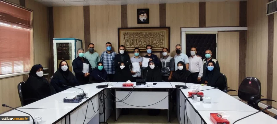 تقدیر ازکارکنان دانشکده بمناسبت روز کارگر 6