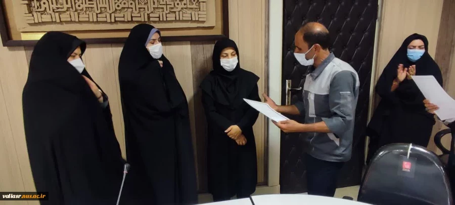 تقدیر ازکارکنان دانشکده بمناسبت روز کارگر 10