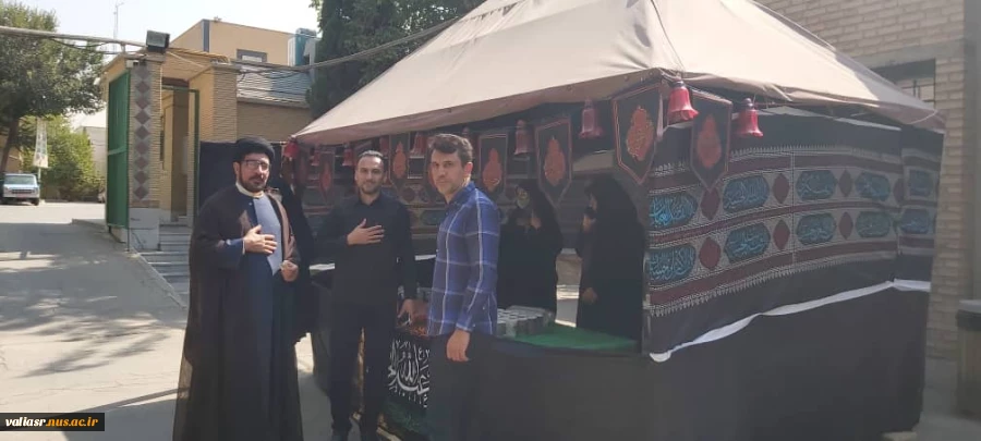 مراسم عزاداری و قرائت زیارت پرفیض عاشورا درآستانه فرارسیدن اربعین حسینی در جوار مزار گمنام دانشکده برگزار شد . 7