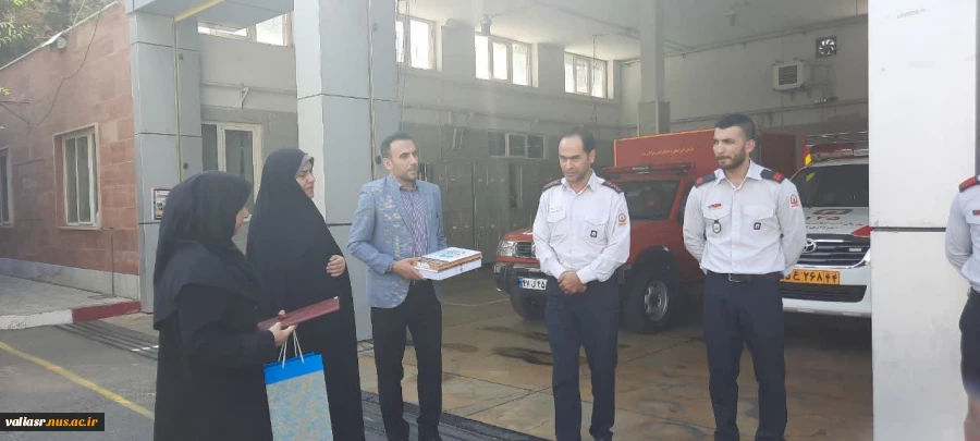 تقدیر از از آتش نشانان پرتلاش محله کیانشهر به مناسبت روز آتش نشان 6