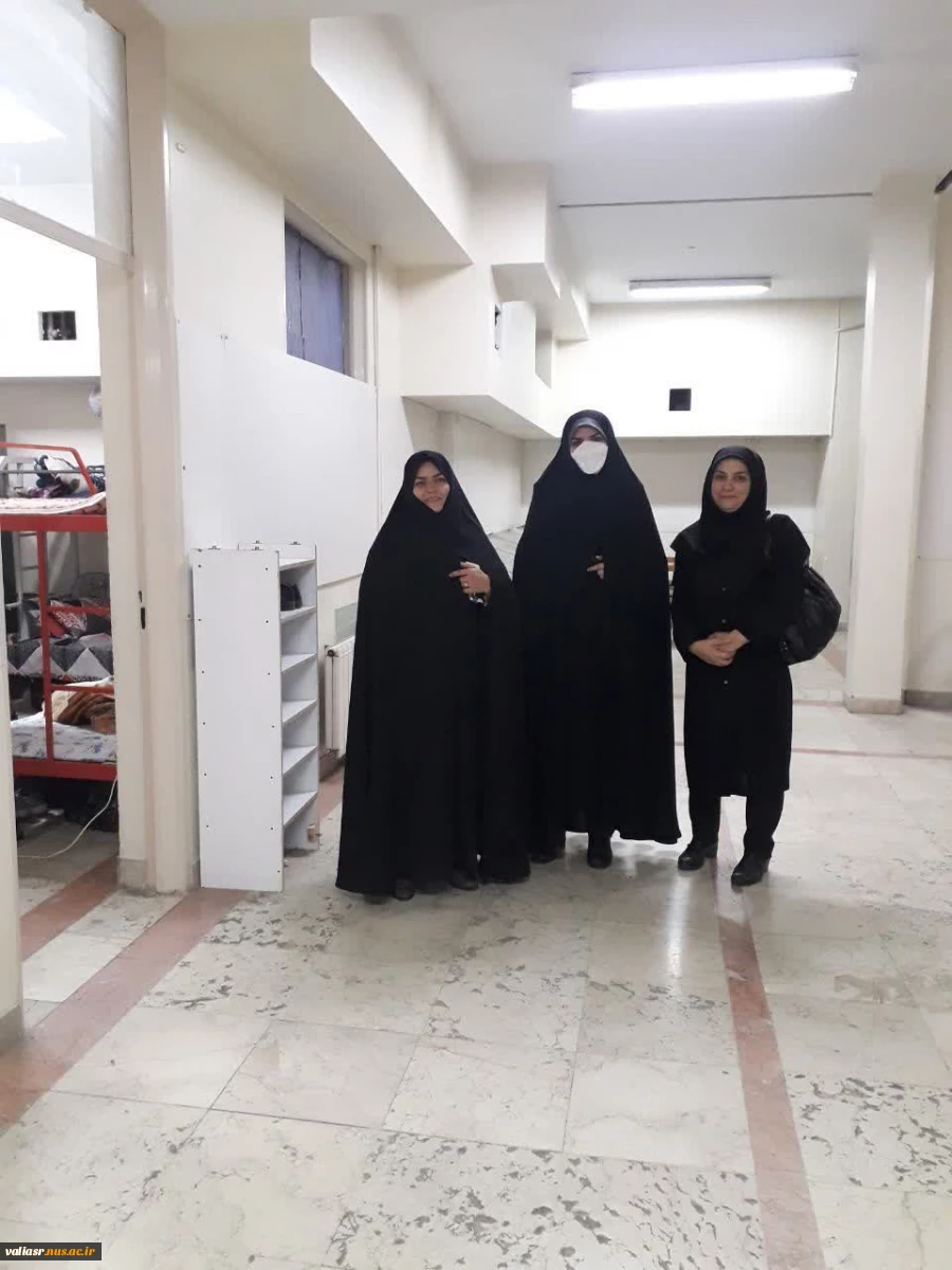 بازدید رییس دانشکده از روند تجهیز خوابگاه 8