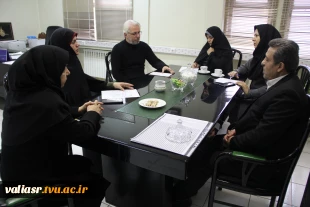 بازدید رییس دانشکده از روند ثبت نام خوابگاه 7