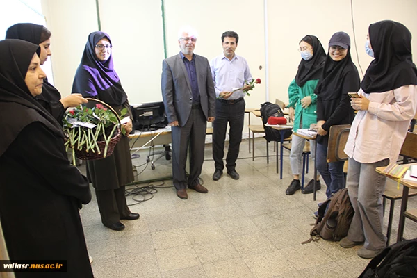 روزی متفاوت در روز بزرگداشت مقام استاد در دانشکده ولی عصر(عج) 2