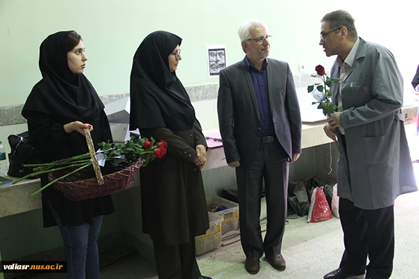 روزی متفاوت در روز بزرگداشت مقام استاد در دانشکده ولی عصر(عج) 10