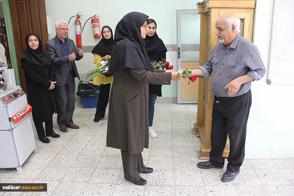 روزی متفاوت در روز بزرگداشت مقام استاد در دانشکده ولی عصر(عج) 12