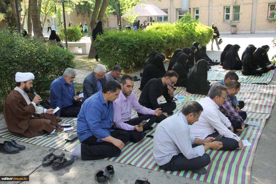 برگزاری مراسم زیارت عاشورا در جوار مزار شهدای گمنام 4