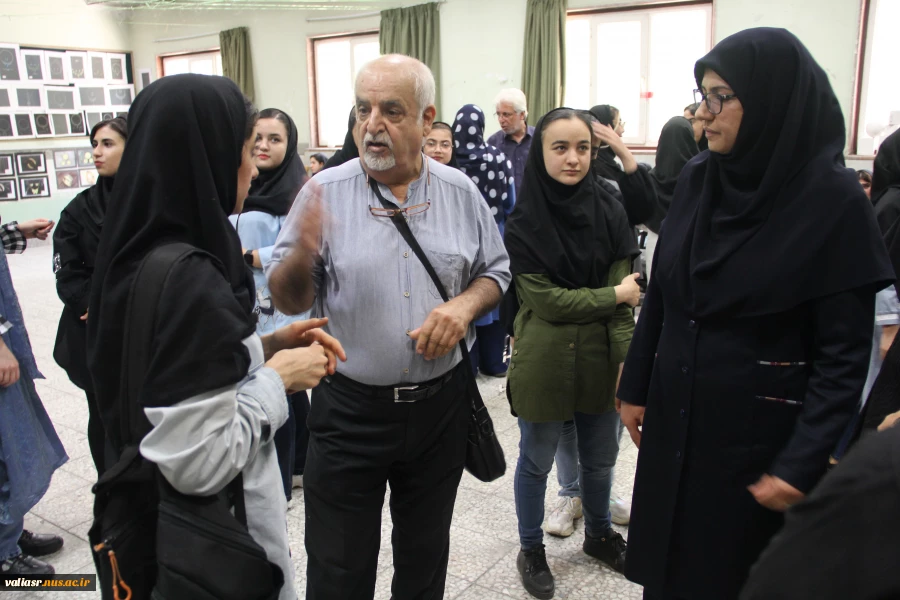 نمایشگاه آثار دانشجویان گروه هنر در دانشکده برگزارشد. 3