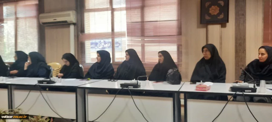 همزمان با هفته دولت نشست بصیرت افزایی و روشنگری با موضوع نقد هجمه های رسانه های معاند علیه دولت برگزار شد 4