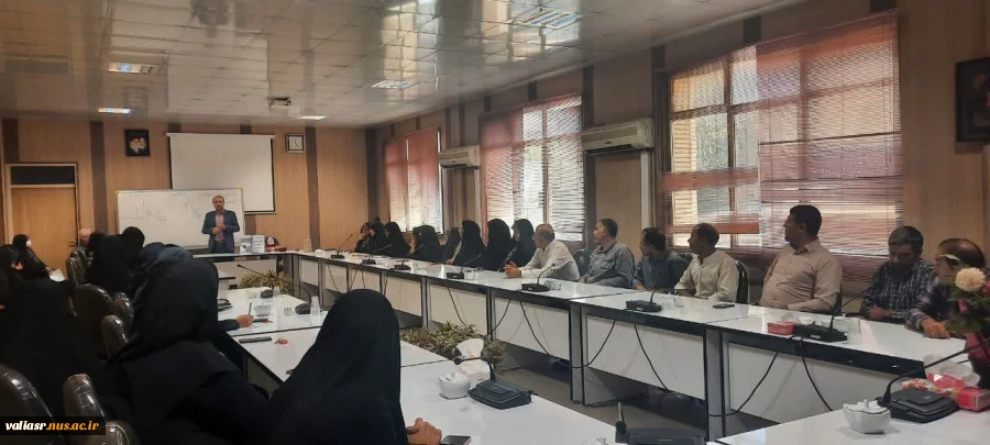 در هفته دولت کارگاه آموزشی  اصلاح سبک زندگی براساس اصول طب ایرانی -اسلامی برگزار شد. 5