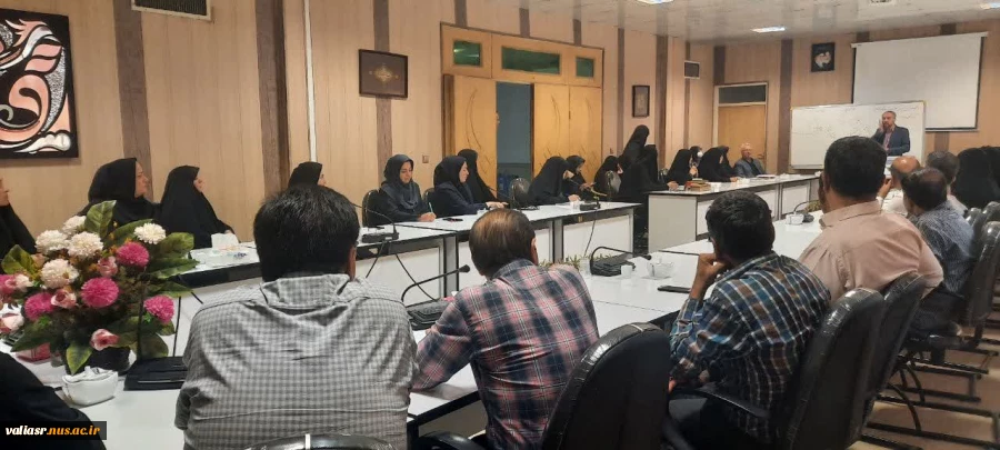 در هفته دولت کارگاه آموزشی  اصلاح سبک زندگی براساس اصول طب ایرانی -اسلامی برگزار شد. 10