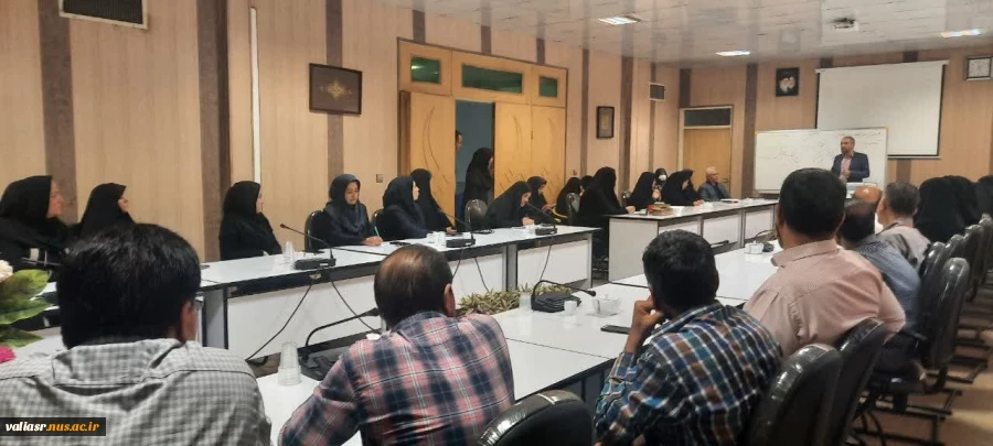 در هفته دولت کارگاه آموزشی  اصلاح سبک زندگی براساس اصول طب ایرانی -اسلامی برگزار شد. 11