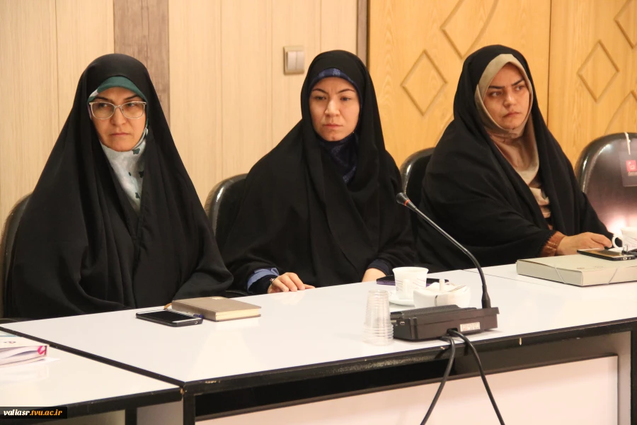 آیین تکریم و معارفه مسؤول بسیج دانشجویی دانشکده برگزار شد. 8