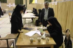 بازدید رئیس دانشکده از روند ثبت‌نام دانشجویان جدیدالورود 9