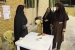 بازدید رئیس دانشکده از روند ثبت‌نام دانشجویان جدیدالورود 20