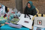بازارچه کارآفرینی با همکاری موسسه حمایتی کودکان کار در دانشکده برگزار شد 5