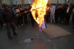 حضور رییس، کارکنان و دانشجویان دانشکده در اجتماع بزرگ دانشگاهیان دانشگاه فنی و حرفه‌ای همزمان با سالروز مبارزه با استکبار جهانی در دانشکده  فنی شهید شمسی پور 9