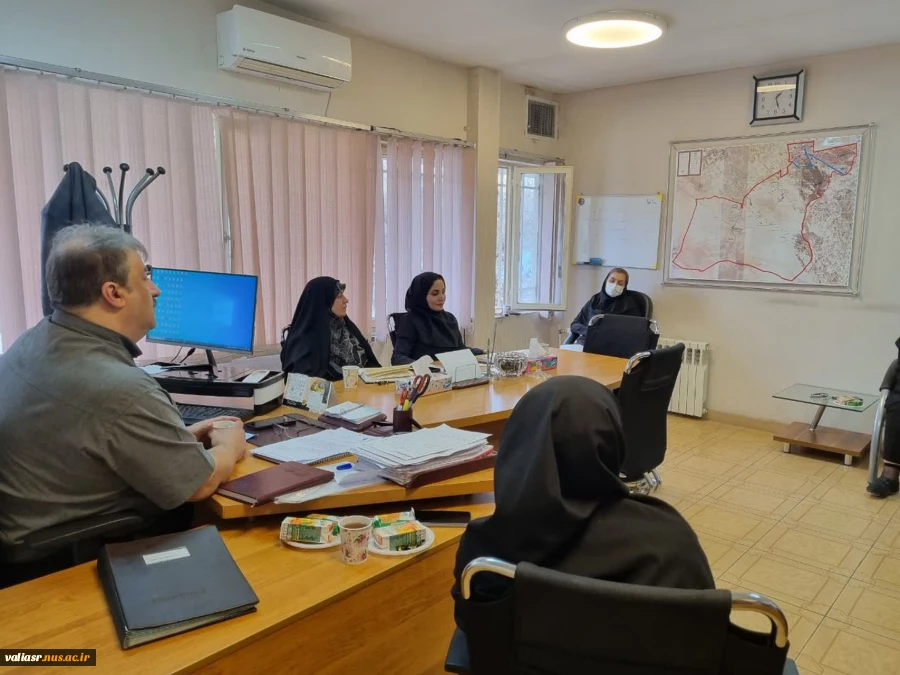 نشستی در راستای ارتقای سلامت دانشکده 8