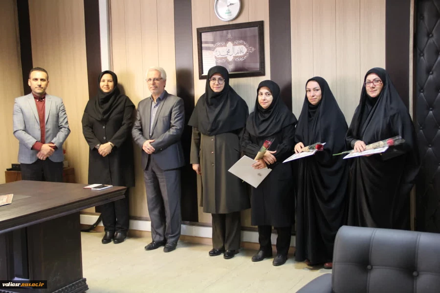 تقدیر ازکارکنان حوزه فرهنگی بمناسبت روزفرهنگ عمومی 8