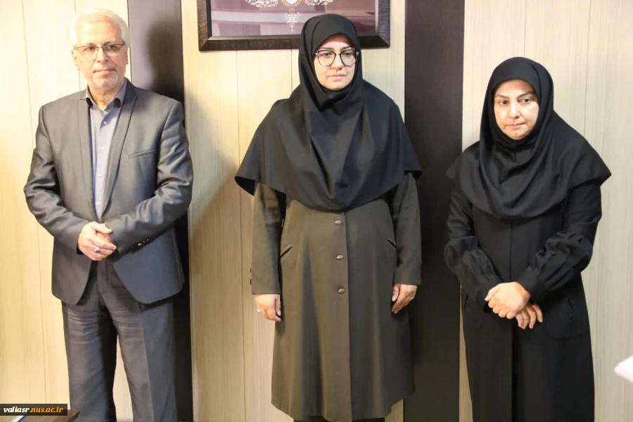 تقدیر ازکارکنان حوزه فرهنگی بمناسبت روزفرهنگ عمومی 15