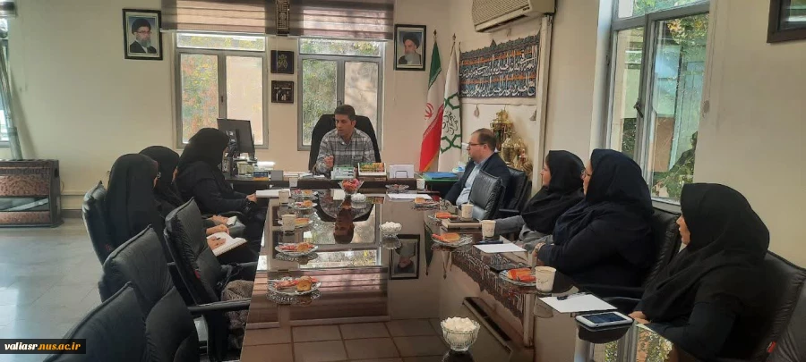 نشستی دوستانه در راستای برنامه ریزی فعالیت های فرهنگی مشترک بین  ناحیه 3 شهرداری منطقه 15 تهران بزرگ با دانشکده ولی عصر(عج) 9