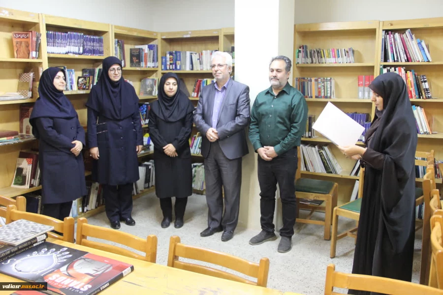تقدیر ازکارکنان حوزه کتابخانه بمناسبت روزکتاب و کتابدار 4