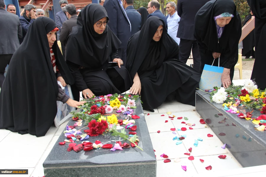دهمین سالگرد تدفین شهدای گمنام دانشکده ولی عصر(عج) برگزار شد 11