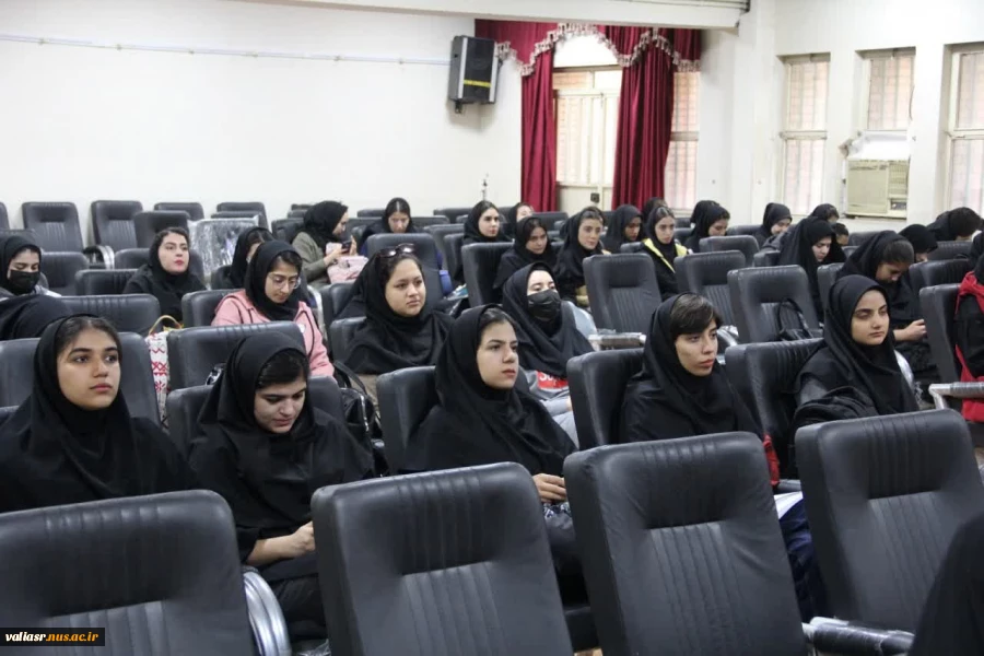 برنامه های هفته کتاب و کتابخوانی در دانشکده ولی عصر(عج) 7