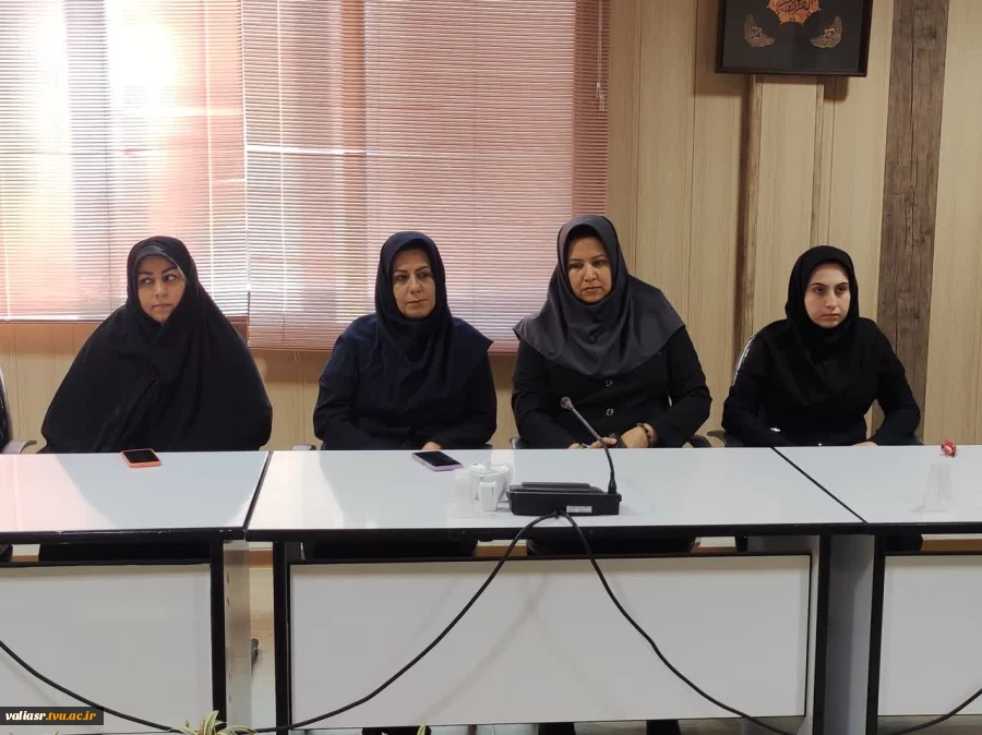 نشست بصیرت افزایی و روشنگری " بسیج در شرایط کنونی" برگزار شد. 7