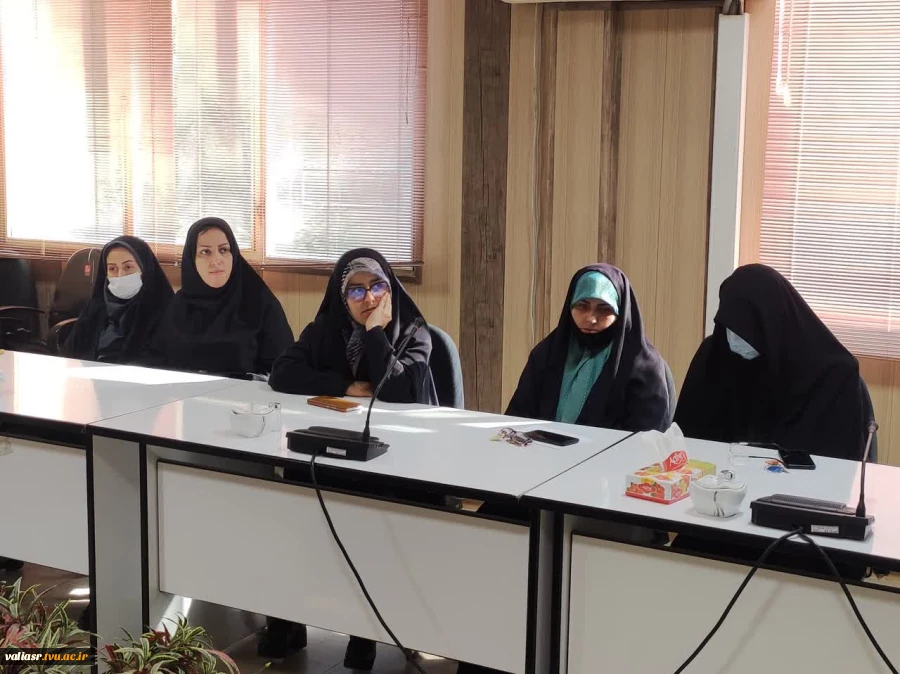 نشست بصیرت افزایی و روشنگری " بسیج در شرایط کنونی" برگزار شد. 8