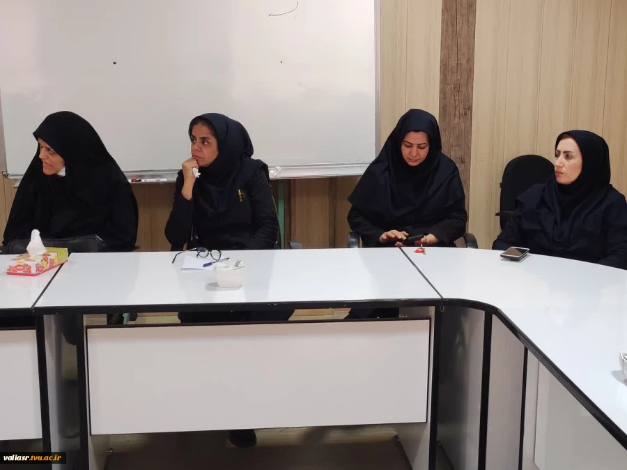نشست بصیرت افزایی و روشنگری " بسیج در شرایط کنونی" برگزار شد. 9