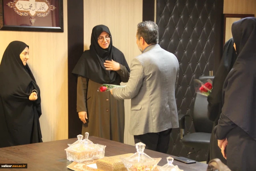 تقدیر ازکارکنان حوزه پژوهش بمناسبت هفته پژوهش 5