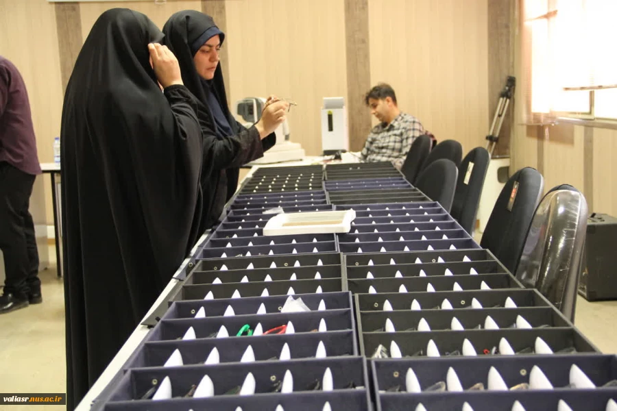 حضور شرکت رستا لنز ایرانیان در دانشکده ولی عصر(عج)جهت ارائه خدمات به اساتید، کارکنان و دانشجویان 5