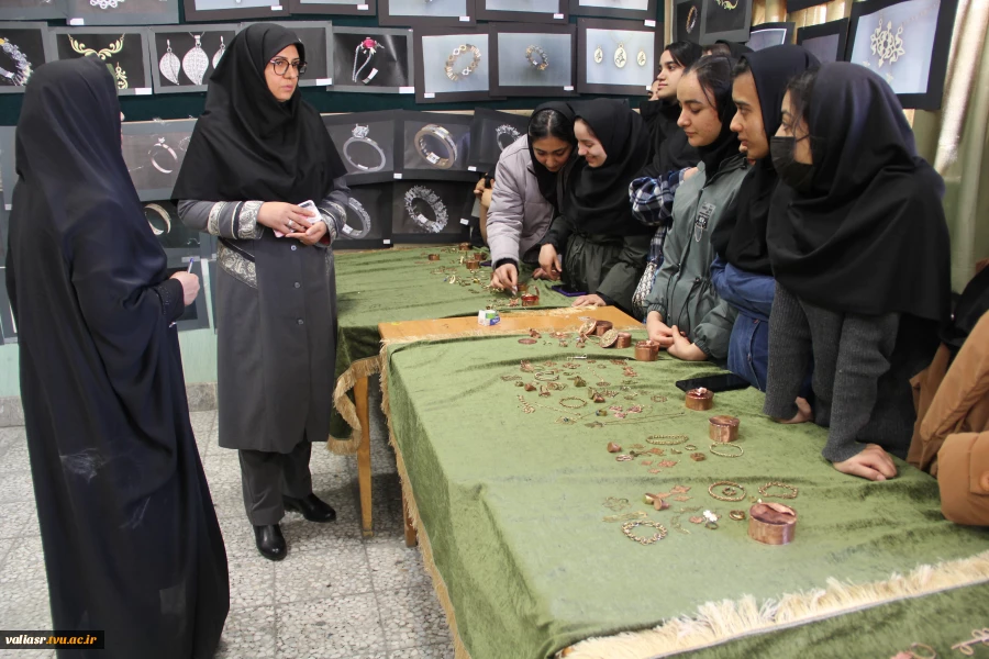 بازدید رییس دانشکده از ژوژمان پایان ترم سال تحصیلی 1403-1402 10