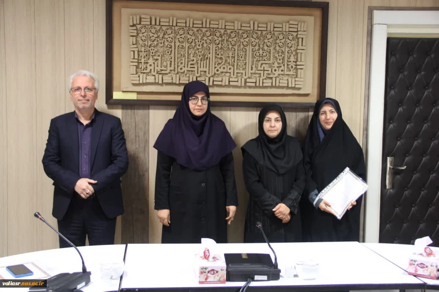 تقدیر ازکارکنان حوزه آموزش بمناسبت هفته آموزش 7