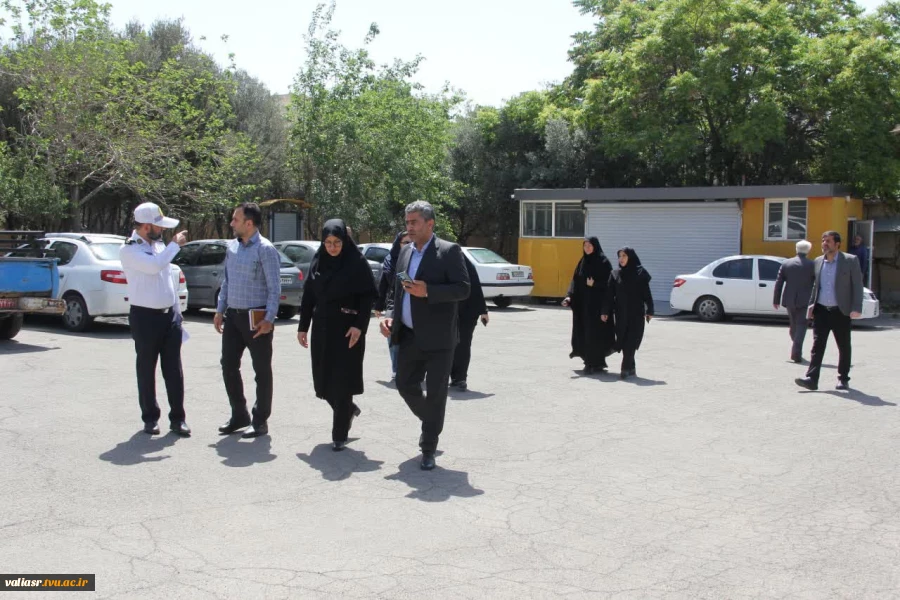 نشستی مشترک جهت هم افزایی و تقویت تعامل بیشتر بین مسئولین دانشکده، شهرداری ناحیه 3 منطقه 15، اداره راهنمایی رانندگی و تاکسیرانی برگزار شد 7