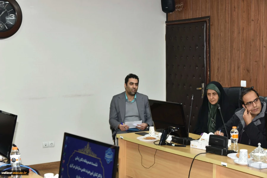نشست صمیمانه ریاست دانشگاه ملی مهارت با جمعی از کارکنان غیر هیئت‌علمی سازمان مرکزی 14
