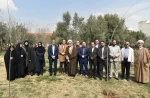 به مناسبت هفته منابع طبیعی و سنت حسنه درختکاری با حضور رئیس دانشگاه ملی مهارت صورت گرفت:
آئین درختکاری و کاشت نهال در محوطه دانشکده دختران دکتر شریعتی تهران 2