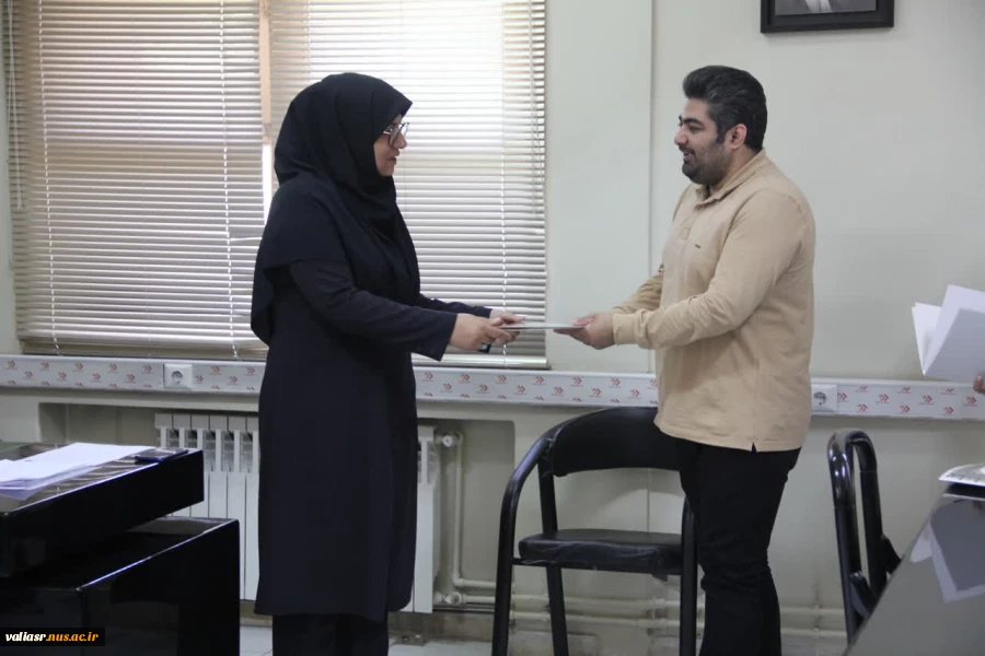 آیین تقدیر از کارکنان واحد آموزش دانشکده ولی عصر(عج) 6
