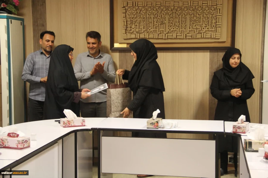 تقدیر از زحمات پرسنل خدماتی دانشکده ولی عصر(عج) به مناسبت روز کارگر 2