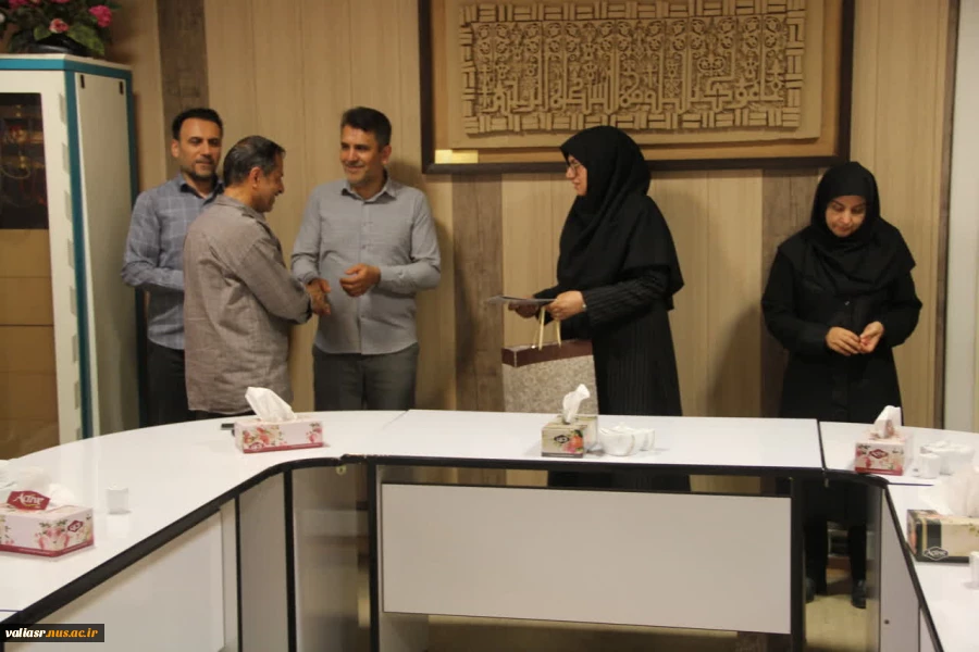 تقدیر از زحمات پرسنل خدماتی دانشکده ولی عصر(عج) به مناسبت روز کارگر 4