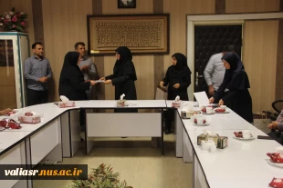 تقدیر از زحمات پرسنل خدماتی دانشکده ولی عصر(عج) به مناسبت روز کارگر 12