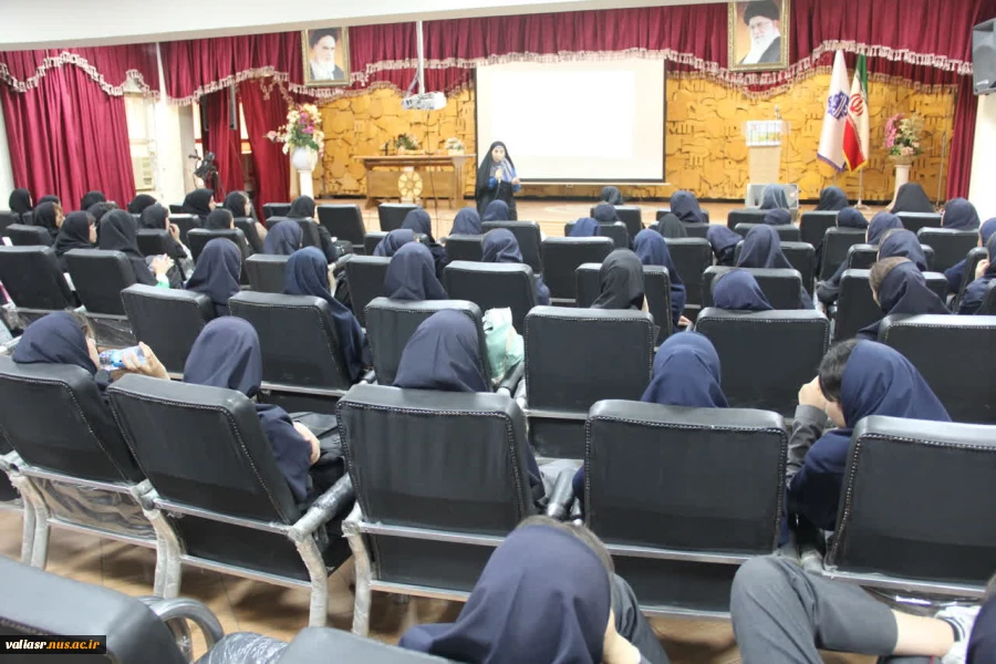 سمینار آموزشی "معرفی و بازار کار رشته تربیت کودک "برگزار شد 3