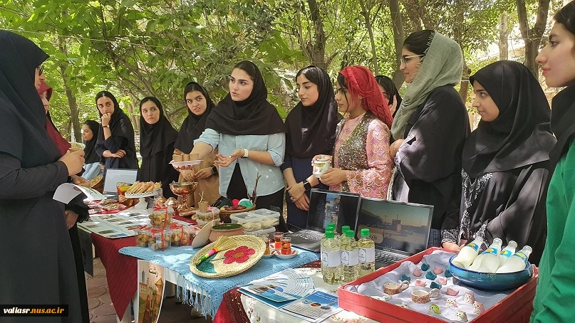 برگزاری نمایشگاه دستاوردهای دانشجویی و جاذبه های فرهنگی در دانشکده ولی عصر(عج) 2